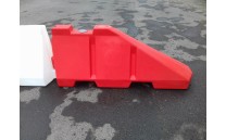 Plastové svodidlo koncové