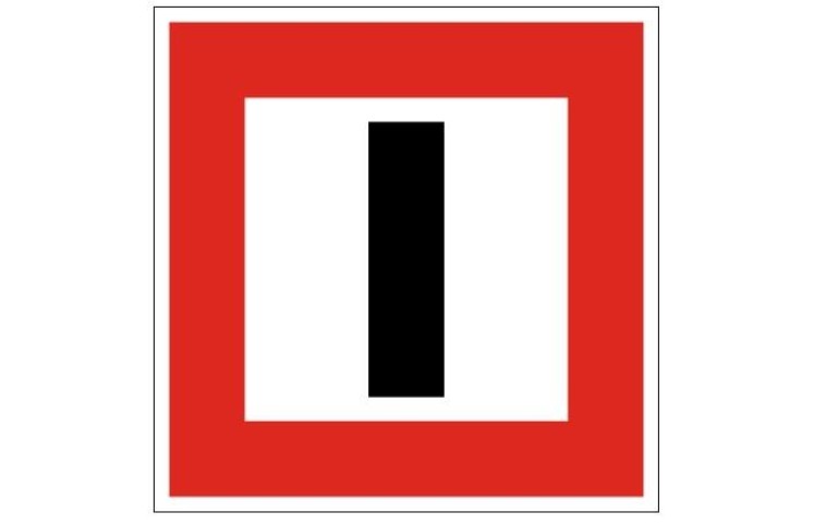 Plavební znak B8 - Příkaz zachovávat zvláštní pozornost