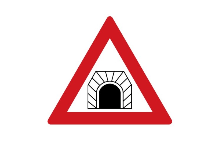 Dopravní značka A21 - Pozor, tunel Dopravní značka A21 - Pozor, tunel