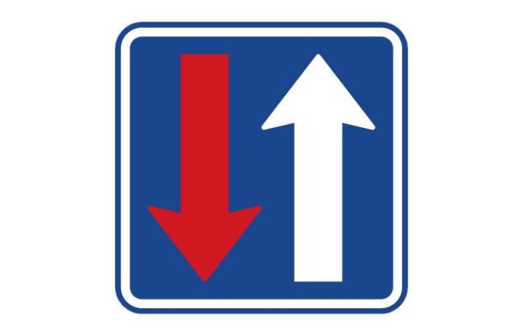 Dopravní značka P8 - Přednost před protijedoucími vozidly