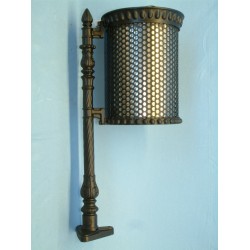 Litinový koš Masiv  na ozdobném sloupku